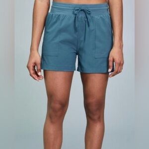 Vuori‎ Rare Summits Woven Black Small Shorts VW334